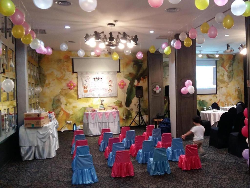 Couleur Hotel Cengkareng Джакарта Екстер'єр фото