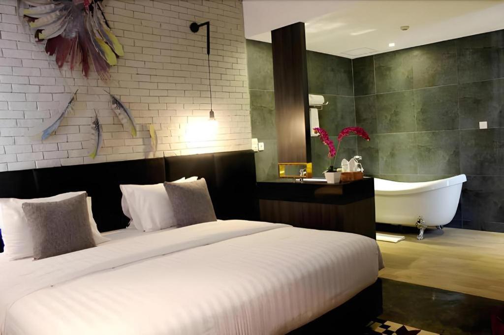 Couleur Hotel Cengkareng Джакарта Екстер'єр фото